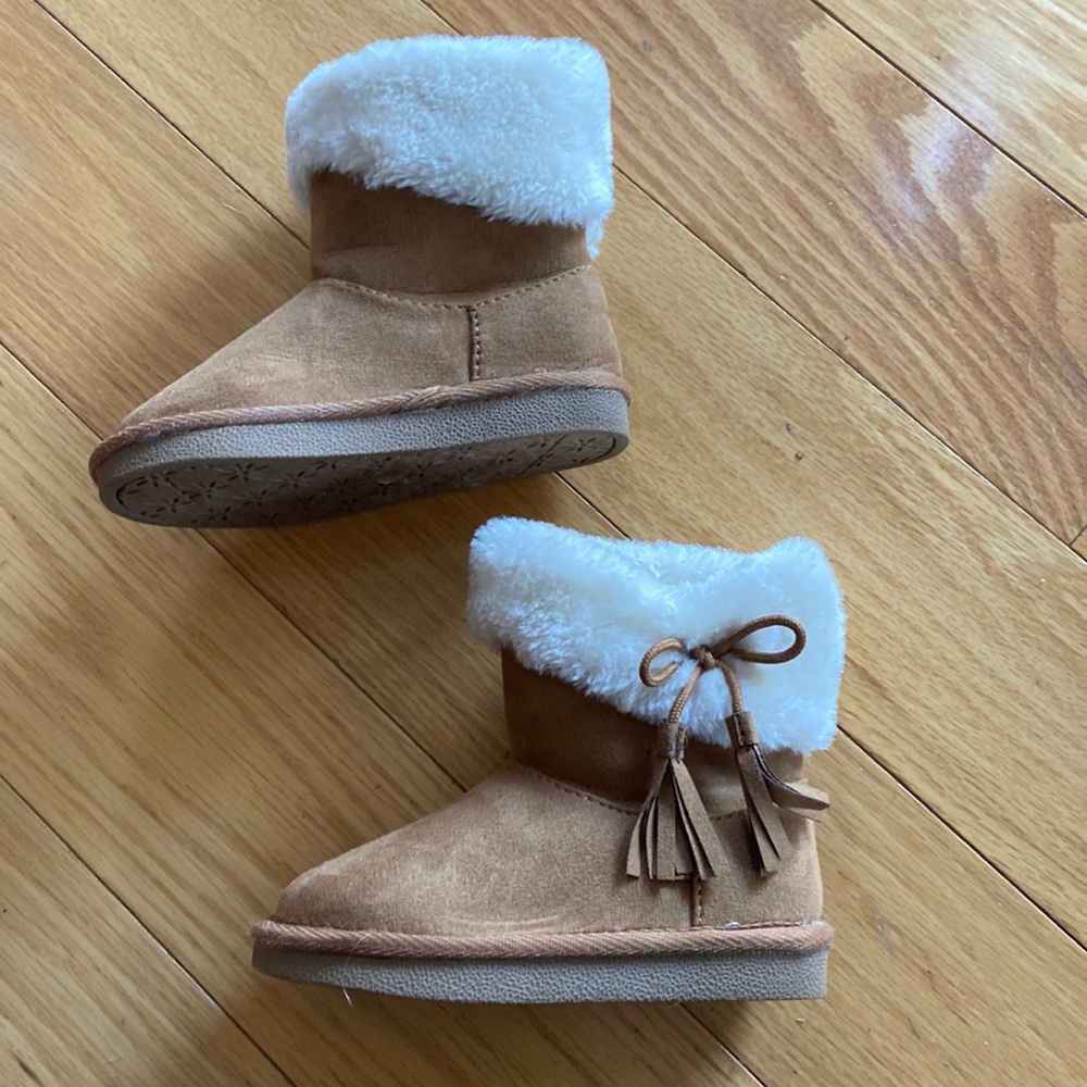 NWOT Toddler leather boots